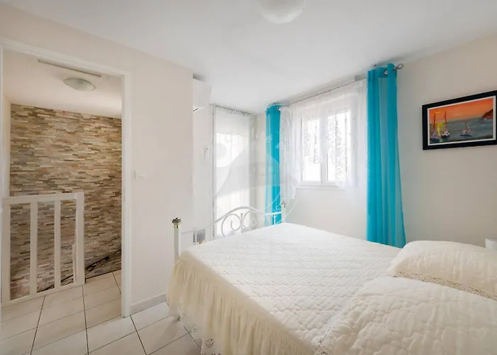 As21493 - Villa P3 Avec Terrasse Et Solarium