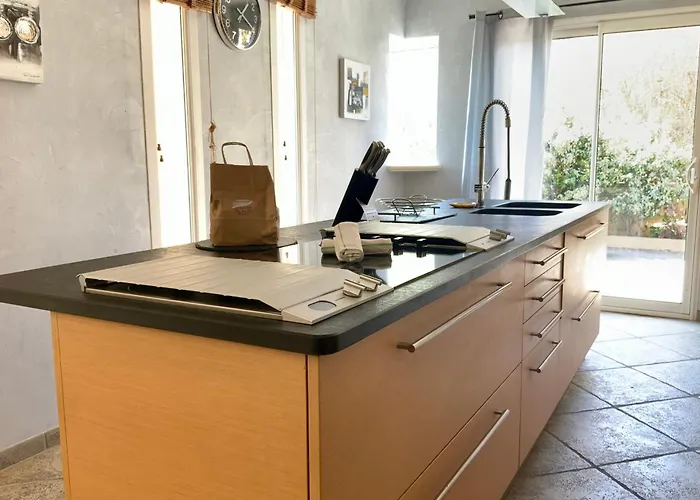 Villa Yolea Avec Piscine Privee Au Grau Du Roi Vacances De Reve